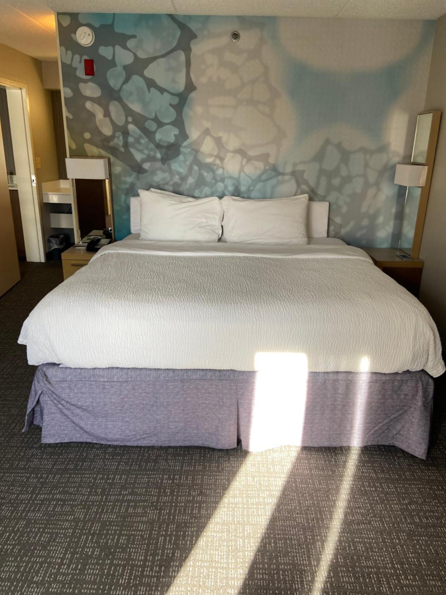Courtyard Detroit Brighton Hotel Екстериор снимка